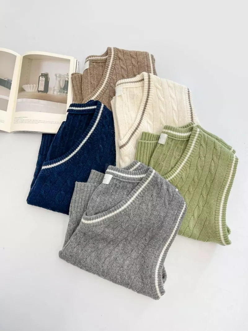 Anne - Korean Women Fashion - #momslook - Penne Twist Vest