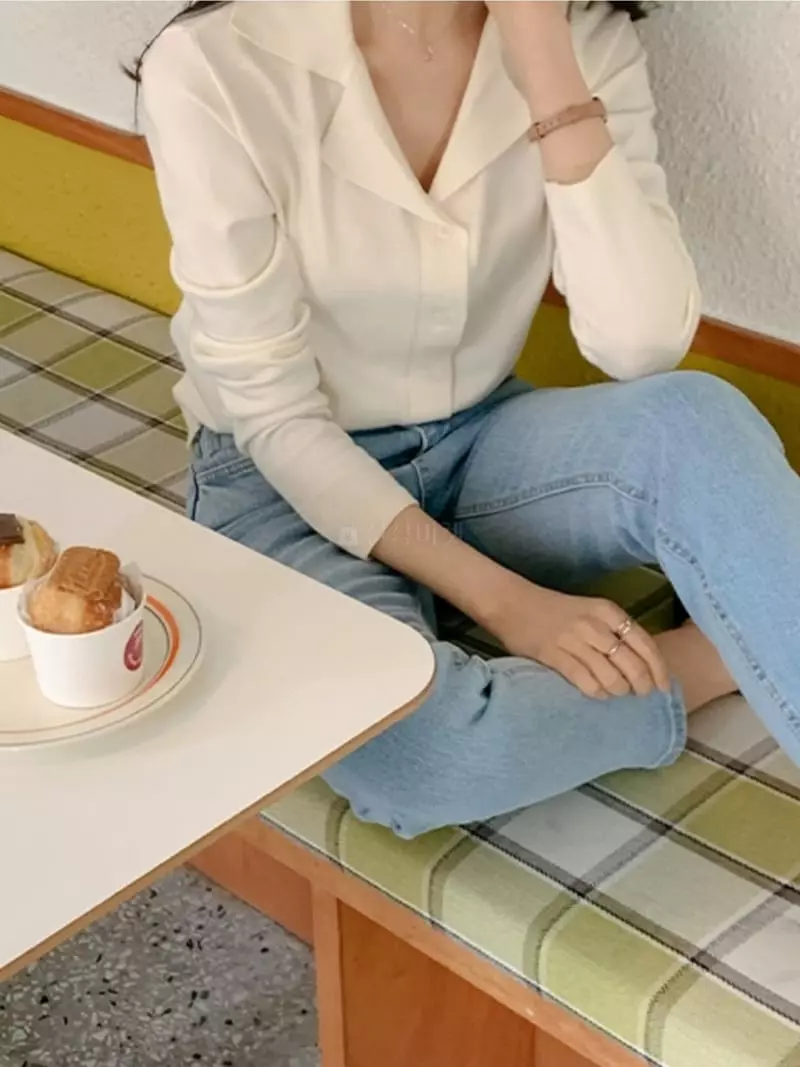 Anne - Korean Women Fashion - #vintageinspired - Berni Collar Knit Tee - 3