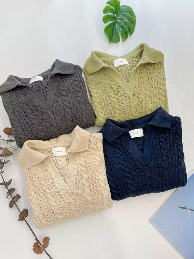 Anne - Korean Women Fashion - #vintageinspired - Milk Collar Knit Tee