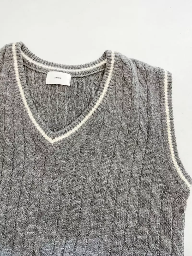 Anne - Korean Women Fashion - #womensfashion - Penne Twist Vest - 2