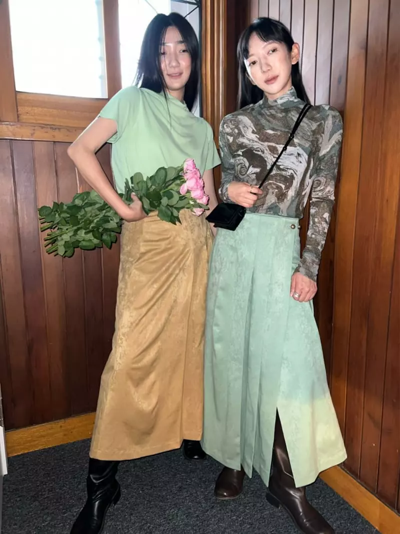 Arr - Korean Women Fashion - #restrostyle - Wrinkle Wrap Skirt
