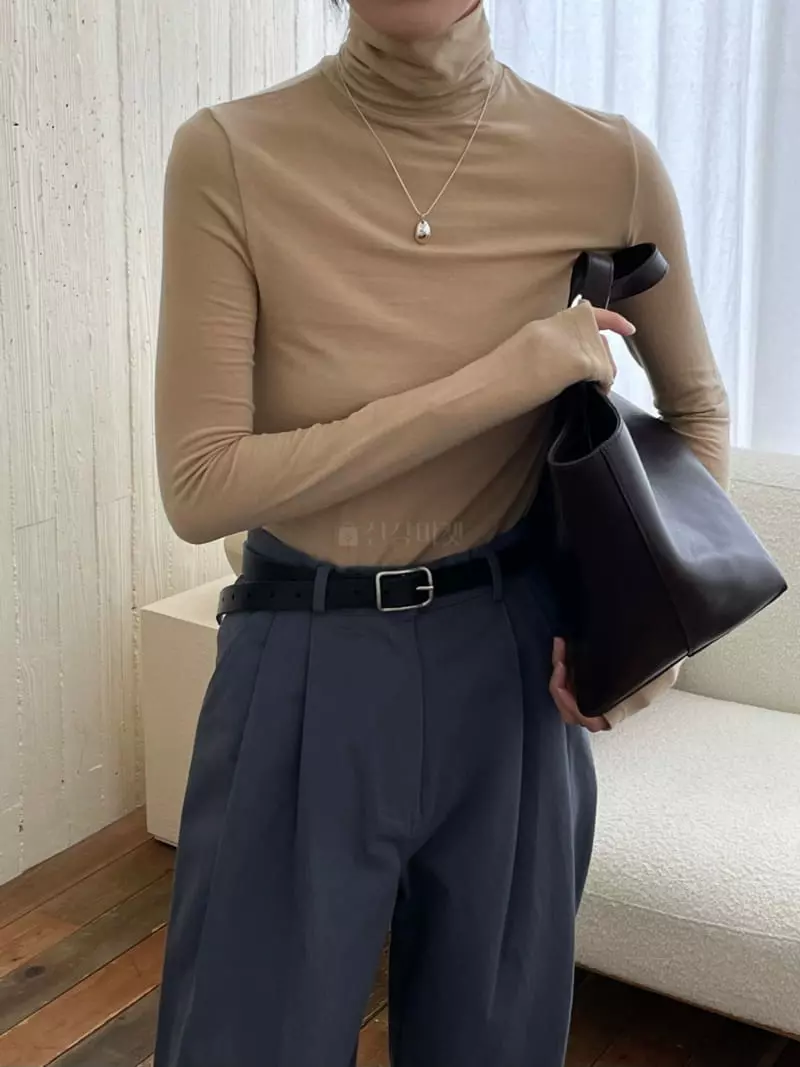 Atmosphere - Korean Women Fashion - #momslook - Olly Turtleneck Tee - 10