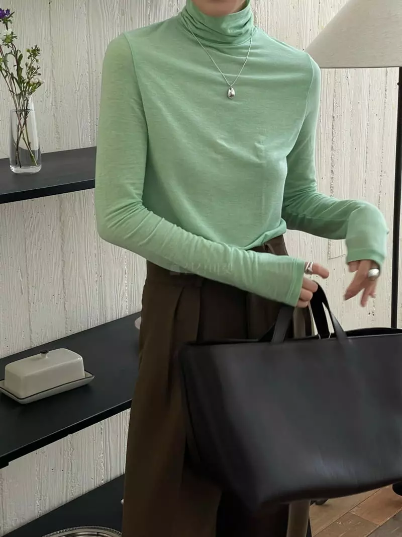 Atmosphere - Korean Women Fashion - #restrostyle - Olly Turtleneck Tee - 3