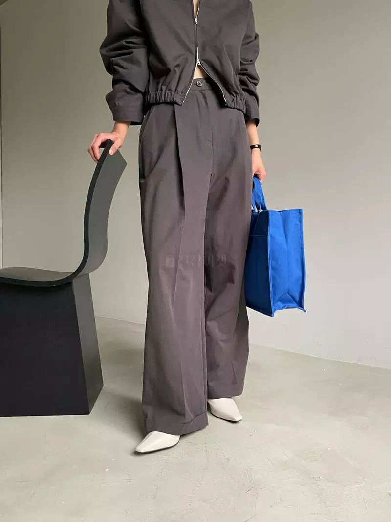 Atmosphere - Korean Women Fashion - #restrostyle - Bridge Cotton Pants - 2