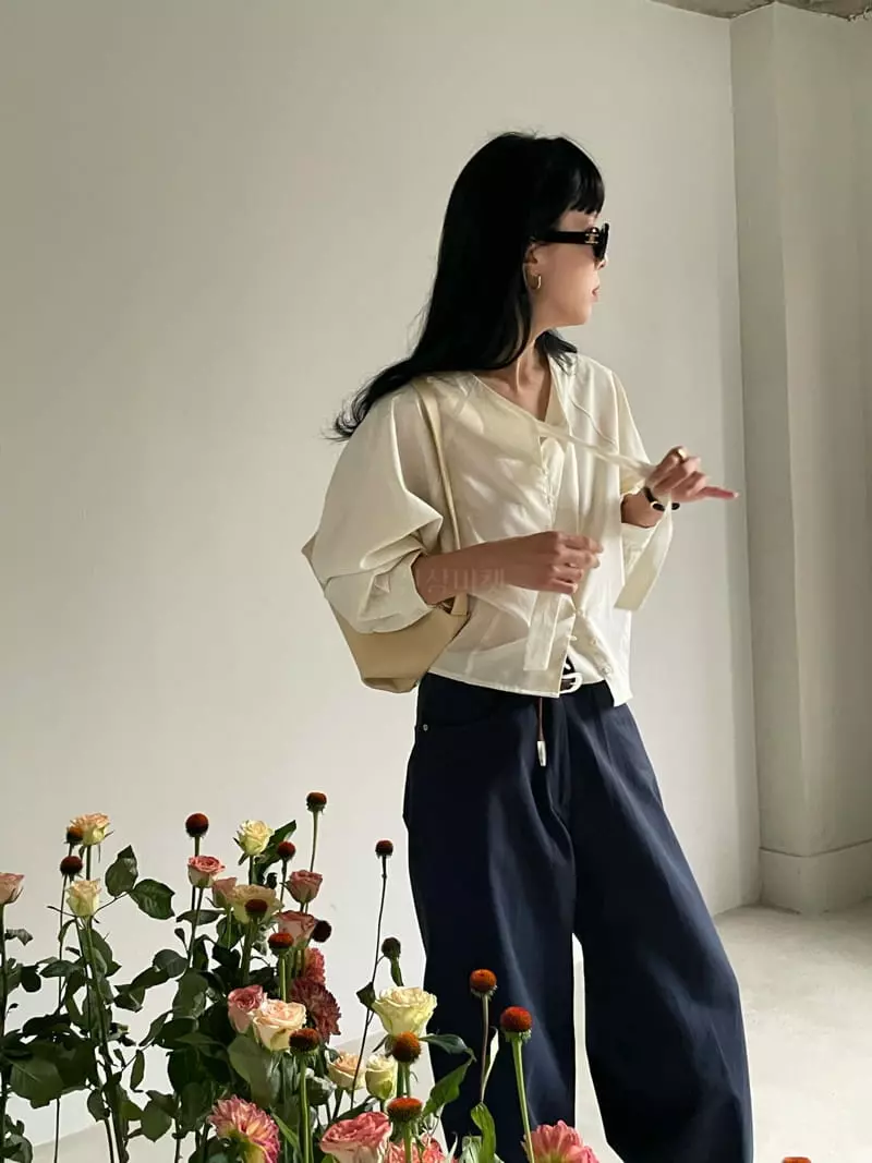 Atmosphere - Korean Women Fashion - #romanticstyle - Even Blouse - 5