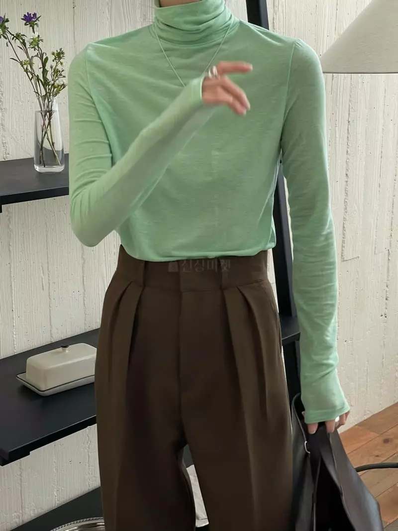 Atmosphere - Korean Women Fashion - #restrostyle - Olly Turtleneck Tee - 4