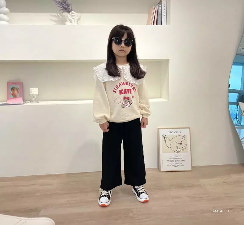 Baba J - Korean Children Fashion - #childrensboutique - Strawberry Bear Frill Sweatshirt - 10