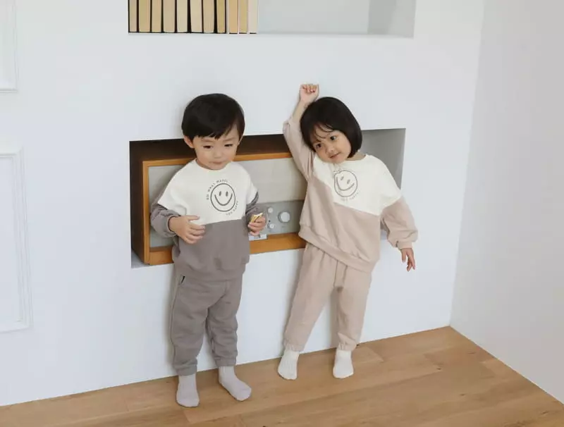 Bebe Nine - Korean Children Fashion - #designkidswear - Smile Top Bottom Set - 6