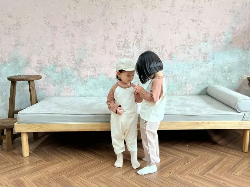 Bebe Nine - Korean Children Fashion - #fashionkids - Mizzi Raglan Tee - 3