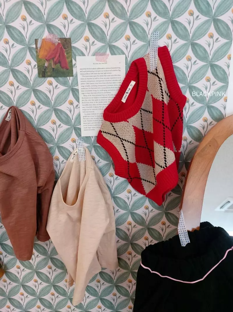 Black Pink - Korean Children Fashion - #minifashionista - Argyle Check Vest - 4