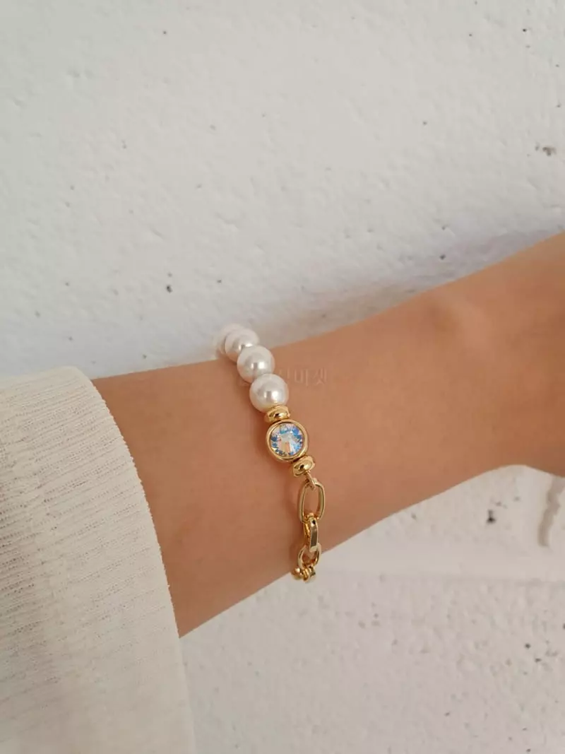 Blancchouette - Korean Women Fashion - #shopsmall - Swal Pearl Bracelet - 3