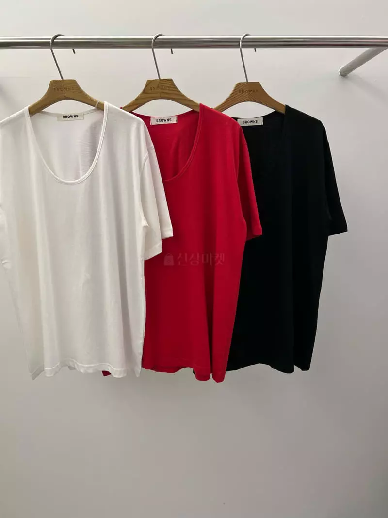 Browns - Korean Women Fashion - #thatsdarling - Remere U Neck Tee - 2