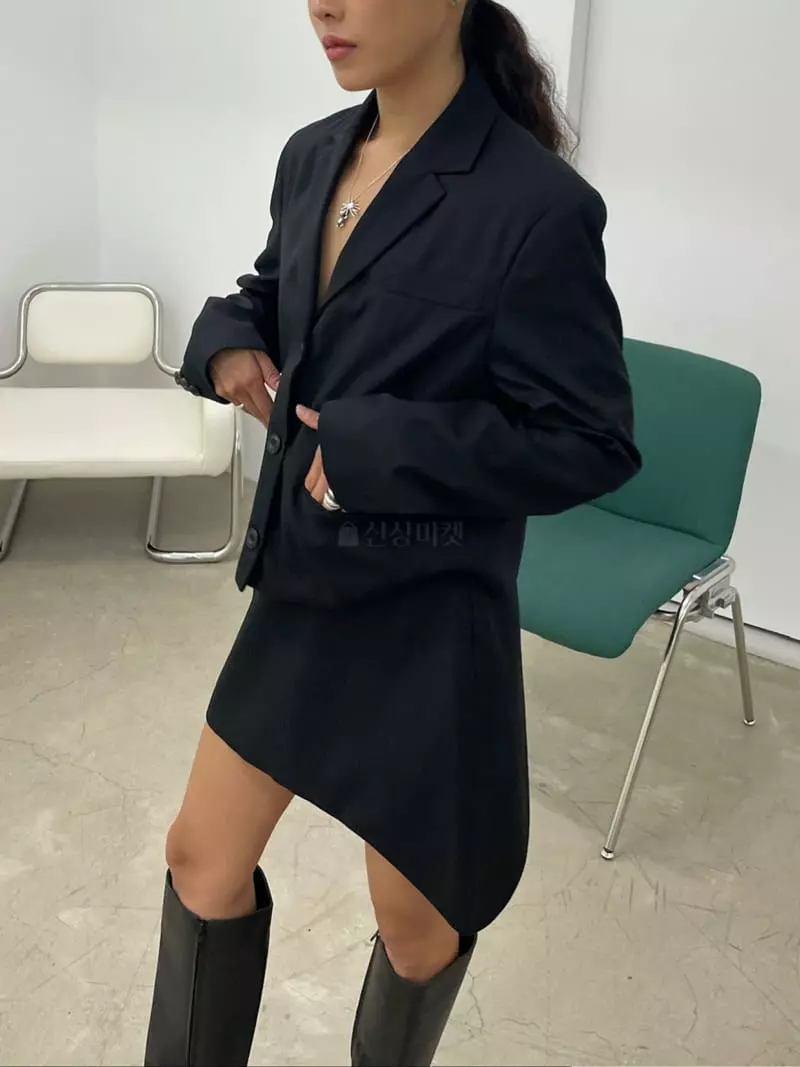 Charlotte - Korean Women Fashion - #restrostyle - Stripes Unbal Skirt