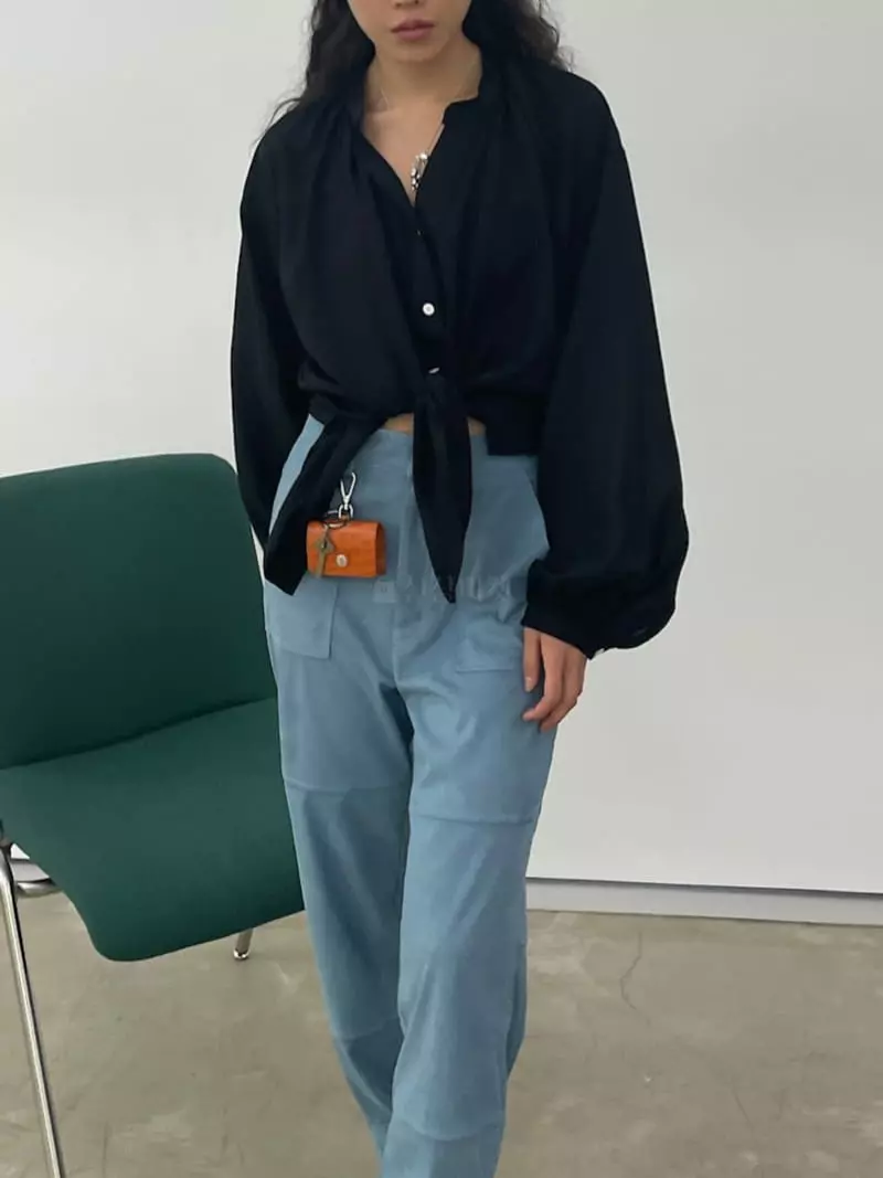 Charlotte - Korean Women Fashion - #romanticstyle - V Neck Shirring Blouse - 5