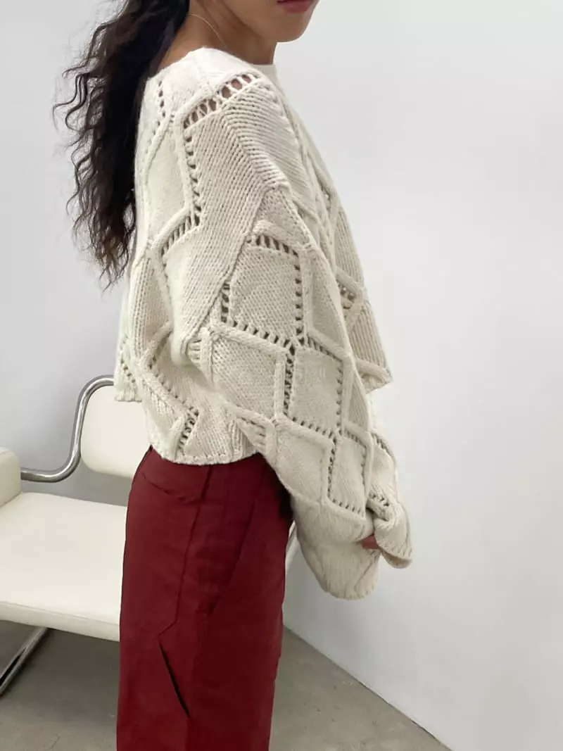 Charlotte - Korean Women Fashion - #thelittlethings - Merry Crop Knit Tee - 10