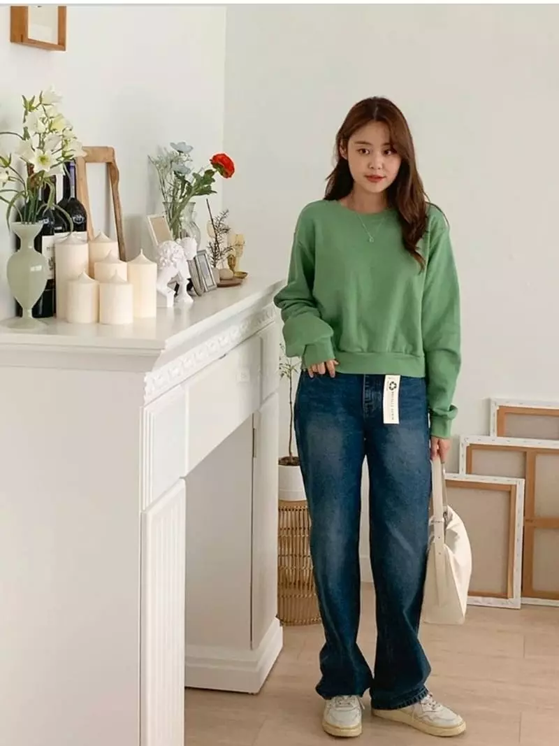 Chemi - Korean Women Fashion - #womensfashion - Crop Morning Sweatshirt - 6