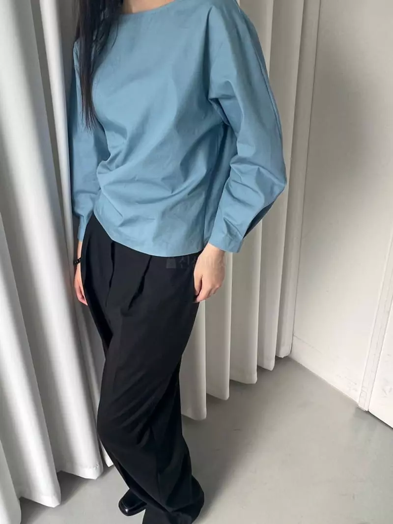 Cocoschon - Korean Women Fashion - #vintageinspired - Two Tuck Blouse - 4