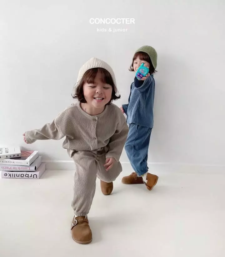 Concocter - Korean Children Fashion - #prettylittlegirls - Wrinkle Cardigan Top Bottom Set - 11