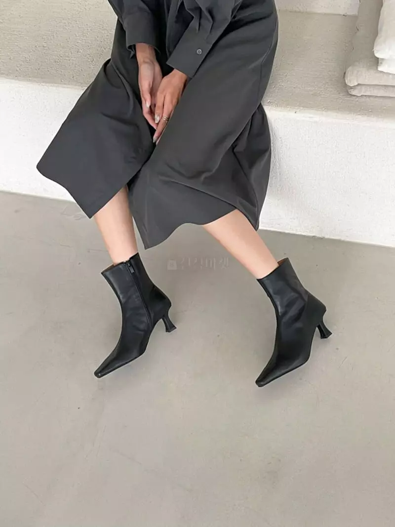 Cooing - Korean Women Fashion - #momslook - w4095 Boots Heel - 12