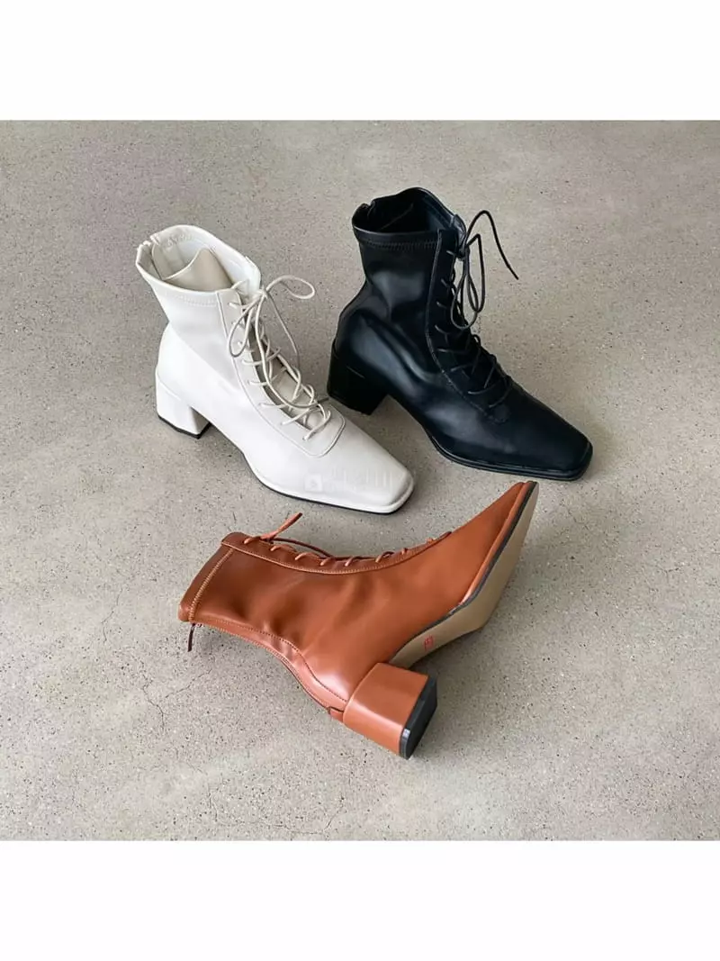 Cooing - Korean Women Fashion - #restrostyle - u8098 Boots Heel