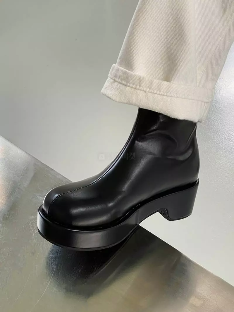 Cooing - Korean Women Fashion - #restrostyle - hb2025 Boots - 12