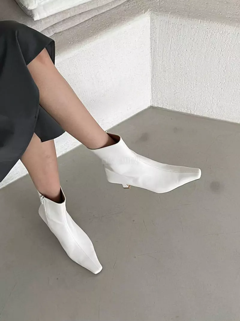 Cooing - Korean Women Fashion - #womensfashion - w4095 Boots Heel - 9