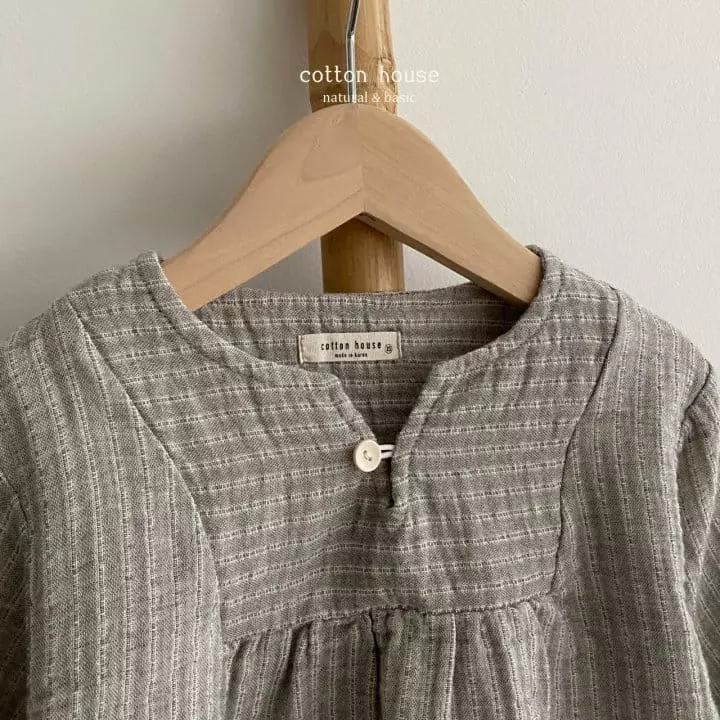 Cotton House - Korean Children Fashion - #Kfashion4kids - Wahing  V Neck Blouse - 7