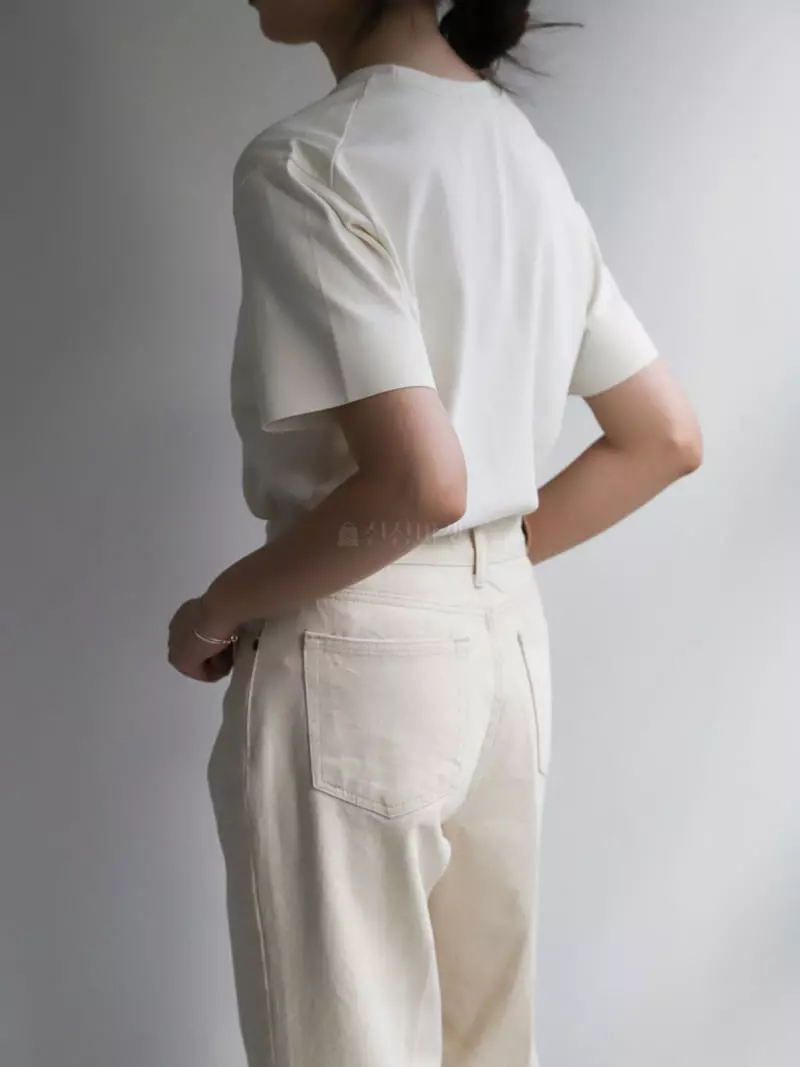 Cullum - Korean Women Fashion - #romanticstyle - Abell Tee - 3