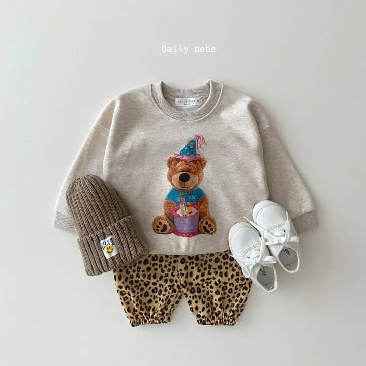 Daily Bebe - Korean Children Fashion - #designkidswear - Birthday Bear Sweatshirt - 10