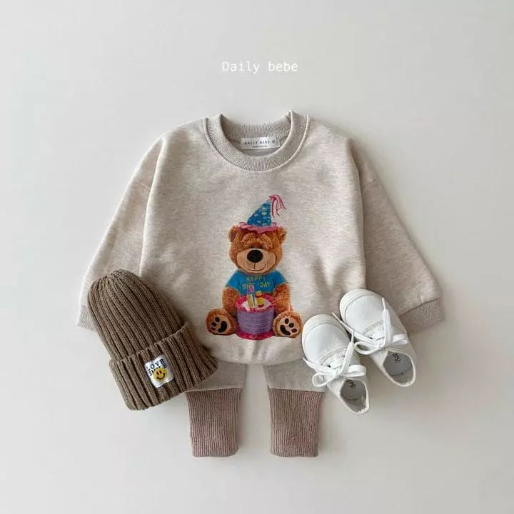 Daily Bebe - Korean Children Fashion - #littlefashionista - Birthday Bear Sweatshirt