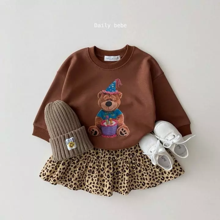 Daily Bebe - Korean Children Fashion - #magicofchildhood - Birthday Bear Sweatshirt - 2