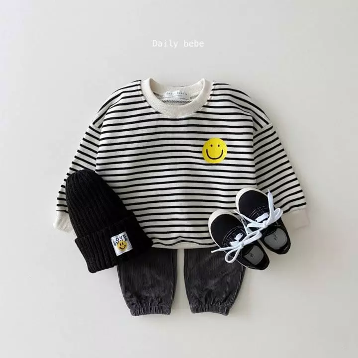 Daily Bebe - Korean Children Fashion - #stylishchildhood - Smile Sweatshirt - 5