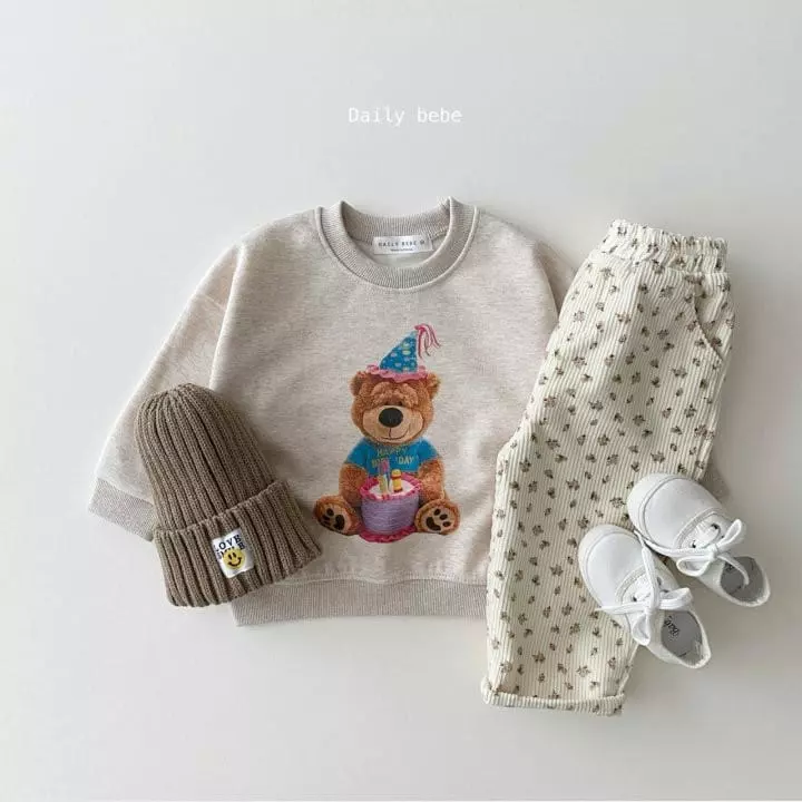 Daily Bebe - Korean Children Fashion - #toddlerclothing - Birthday Bear Sweatshirt - 6