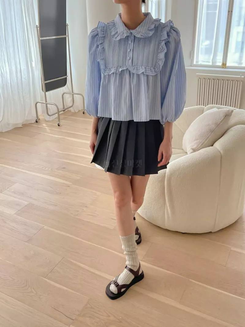 Dailyjud - Korean Women Fashion - #restrostyle - Pintuck Frill Blouse