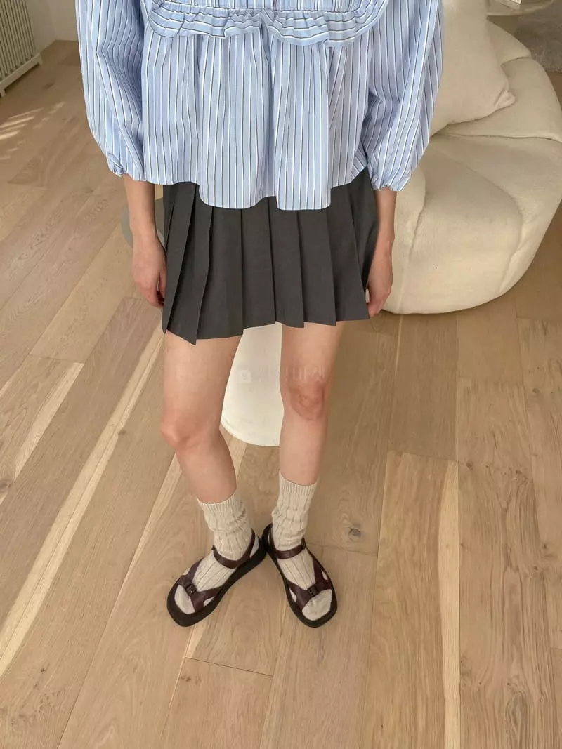 Dailyjud - Korean Women Fashion - #vintageinspired - Wrinkle Mini Short Skirt - 5