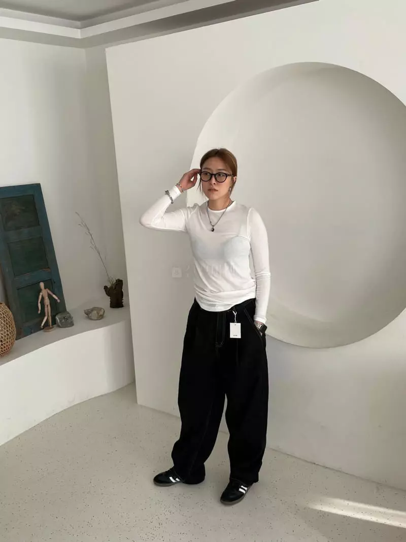Dan - Korean Women Fashion - #momslook - Black Jeans - 7