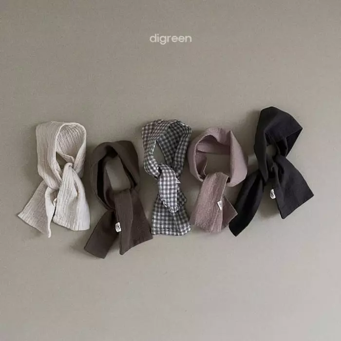 Digreen - Korean Children Fashion - #kidzfashiontrend - Fallen Leaves Scarf