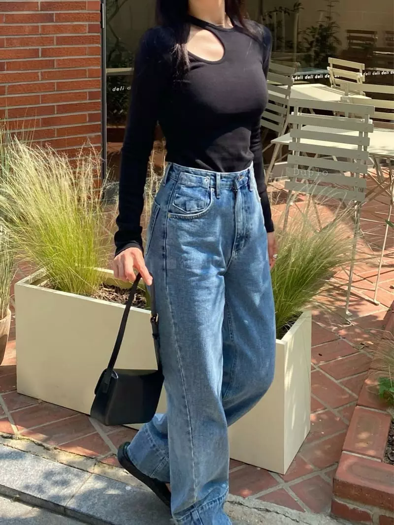 Duplo - Korean Women Fashion - #momslook - Row Slit Tee - 2