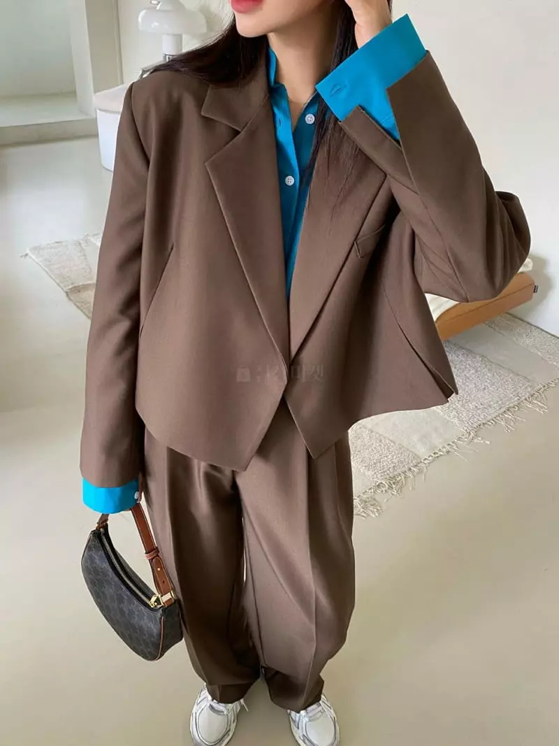 Duplo - Korean Women Fashion - #vintageinspired - Roe Short Jacket - 2