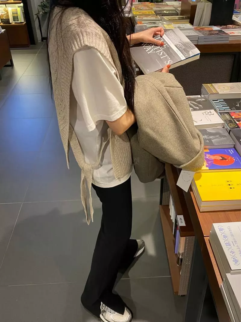 Duplo - Korean Women Fashion - #womensfashion - Scsi Wool Vest - 2