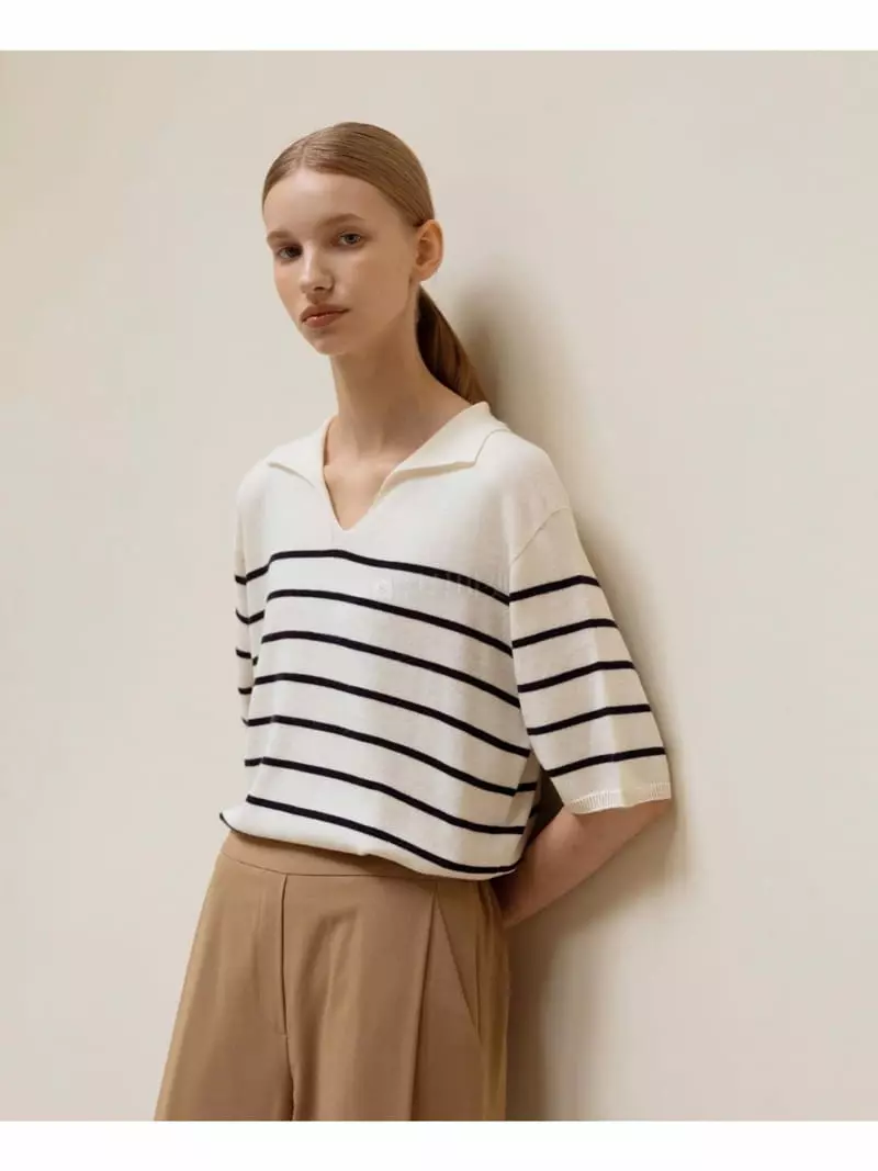 Floaty - Korean Women Fashion - #momslook - Whole Gament Collar Tee - 2