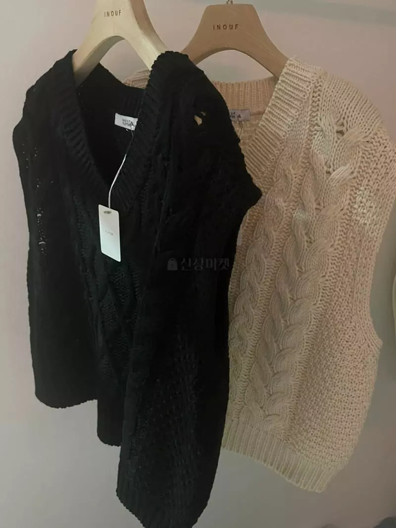 Flutter - Korean Women Fashion - #momslook - Stone Twist Vest - 5