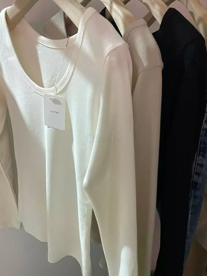 Flutter - Korean Women Fashion - #momslook - Butter Tee - 3
