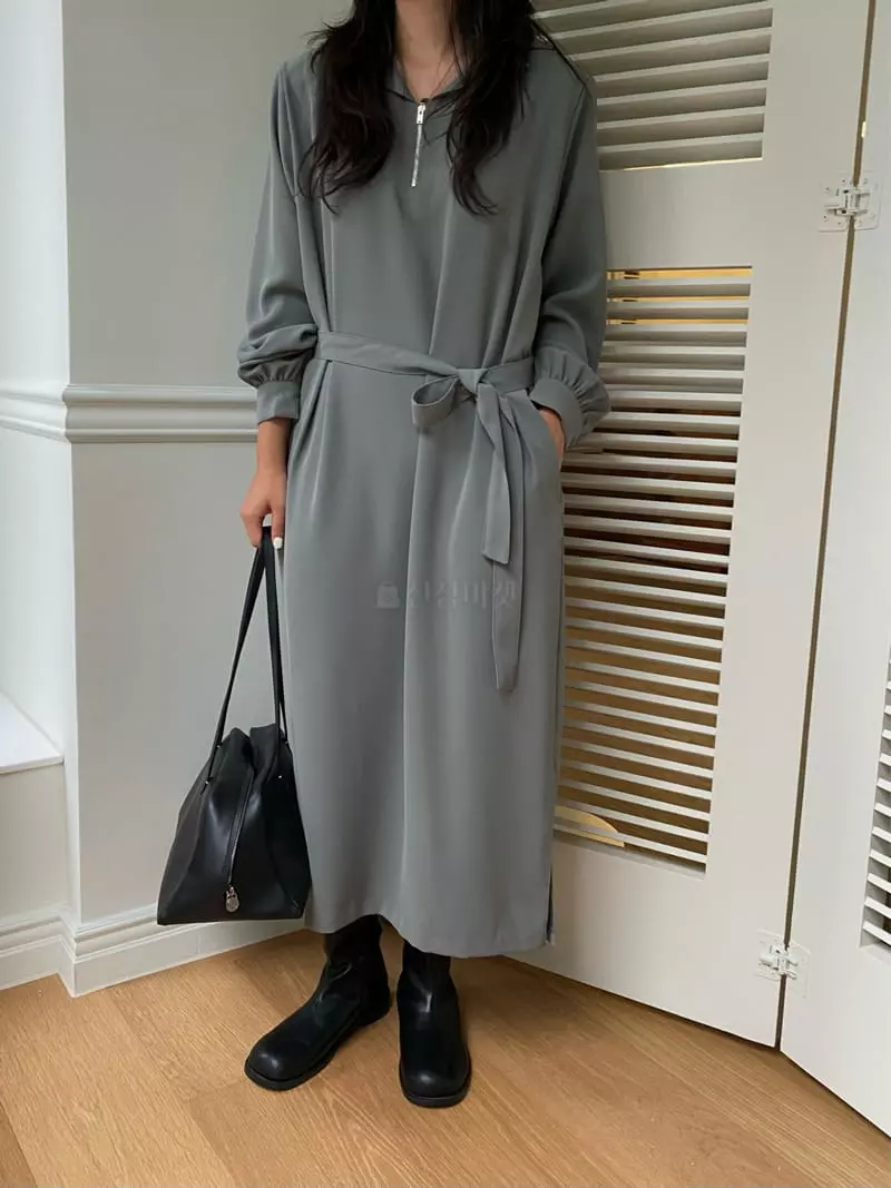 Fre - Korean Women Fashion - #momslook - Collar Zip-up One-piece