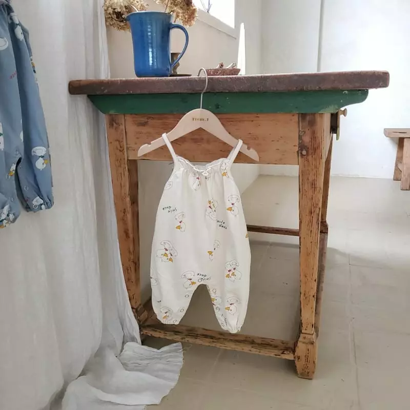 From J - Korean Baby Fashion - #babyboutique - Donald Balloon Bodysuit - 4