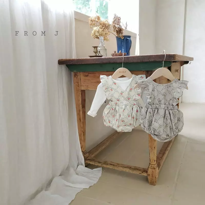 From J - Korean Baby Fashion - #babylifestyle - Bbang Dungarees Bodysuit - 4