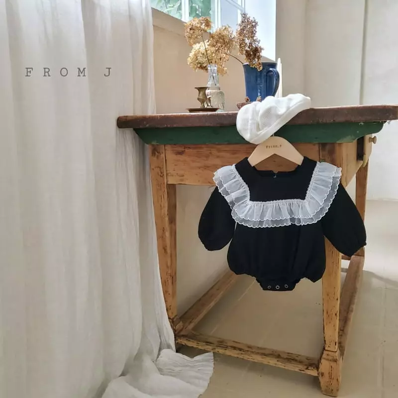 From J - Korean Baby Fashion - #babyoninstagram - Ami Frill bOdysuit
