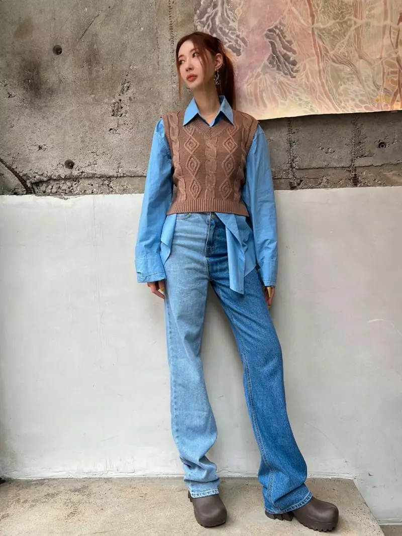 Gateless - Korean Women Fashion - #momslook - Pattern Vest Knit - 8