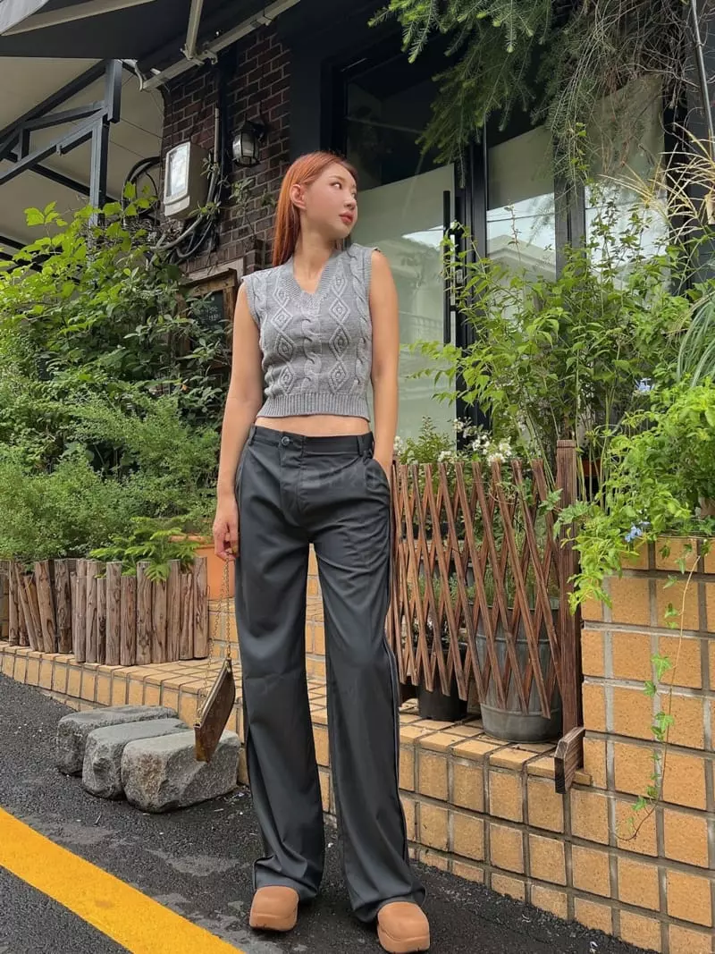 Gateless - Korean Women Fashion - #womensfashion - Pattern Vest Knit - 9