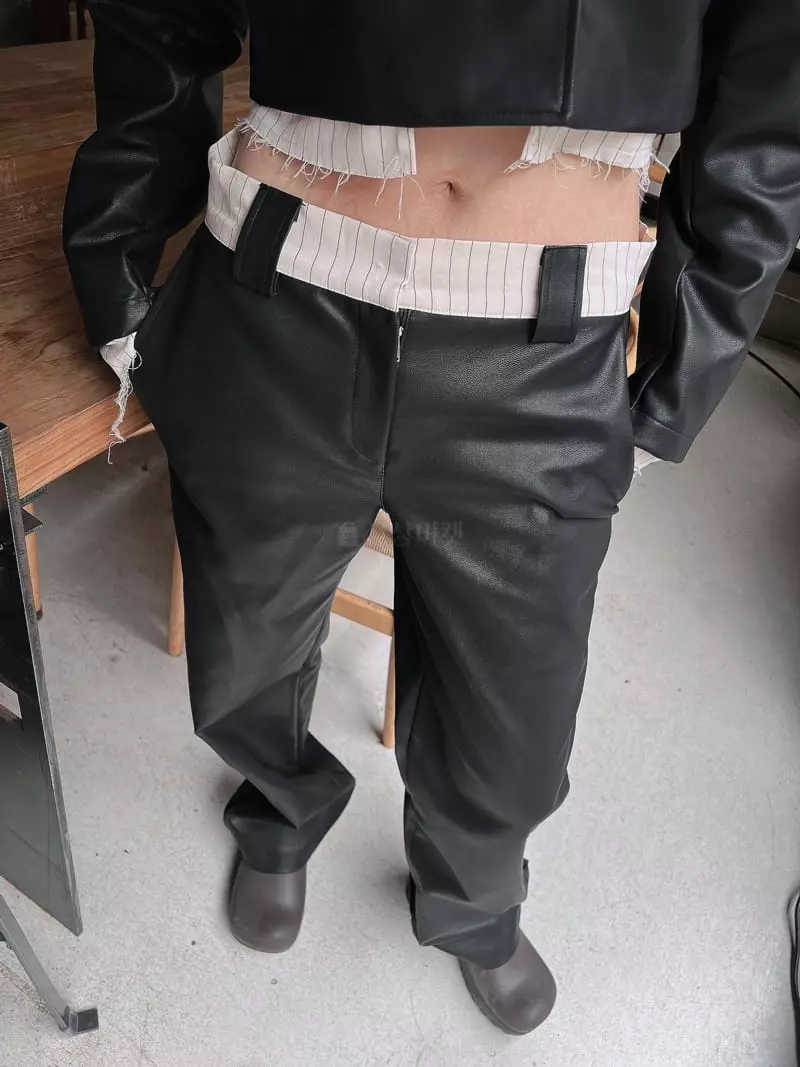 Gateless - Korean Women Fashion - #womensfashion - Like Leather Set - 2